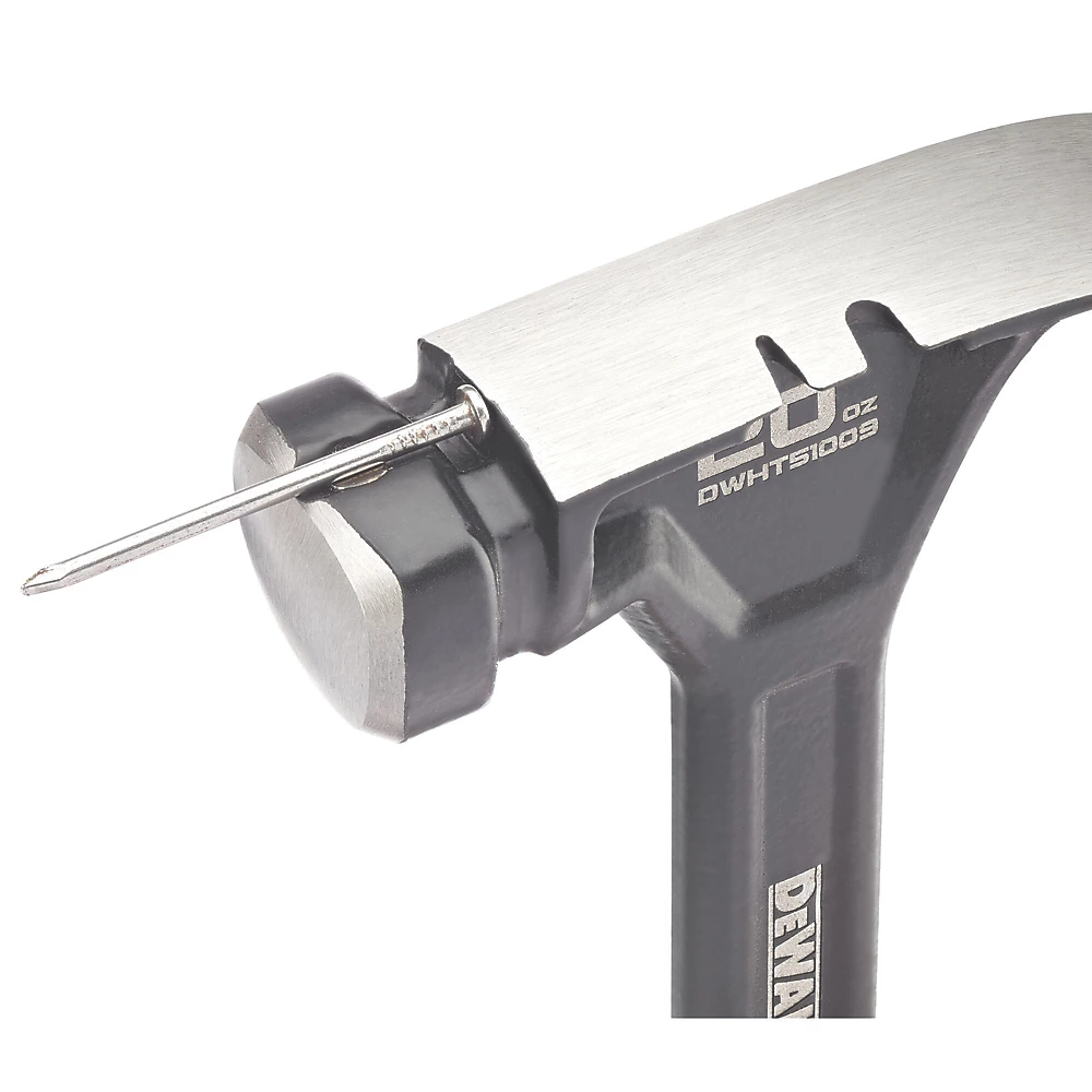 Marteau Arrache-clou Courbé Monobloc DeWalt XP 20oz (0,62kg) 6 Marteau Arrache-clou Courbé Monobloc DeWalt XP 20oz (0,62kg) – Image 4