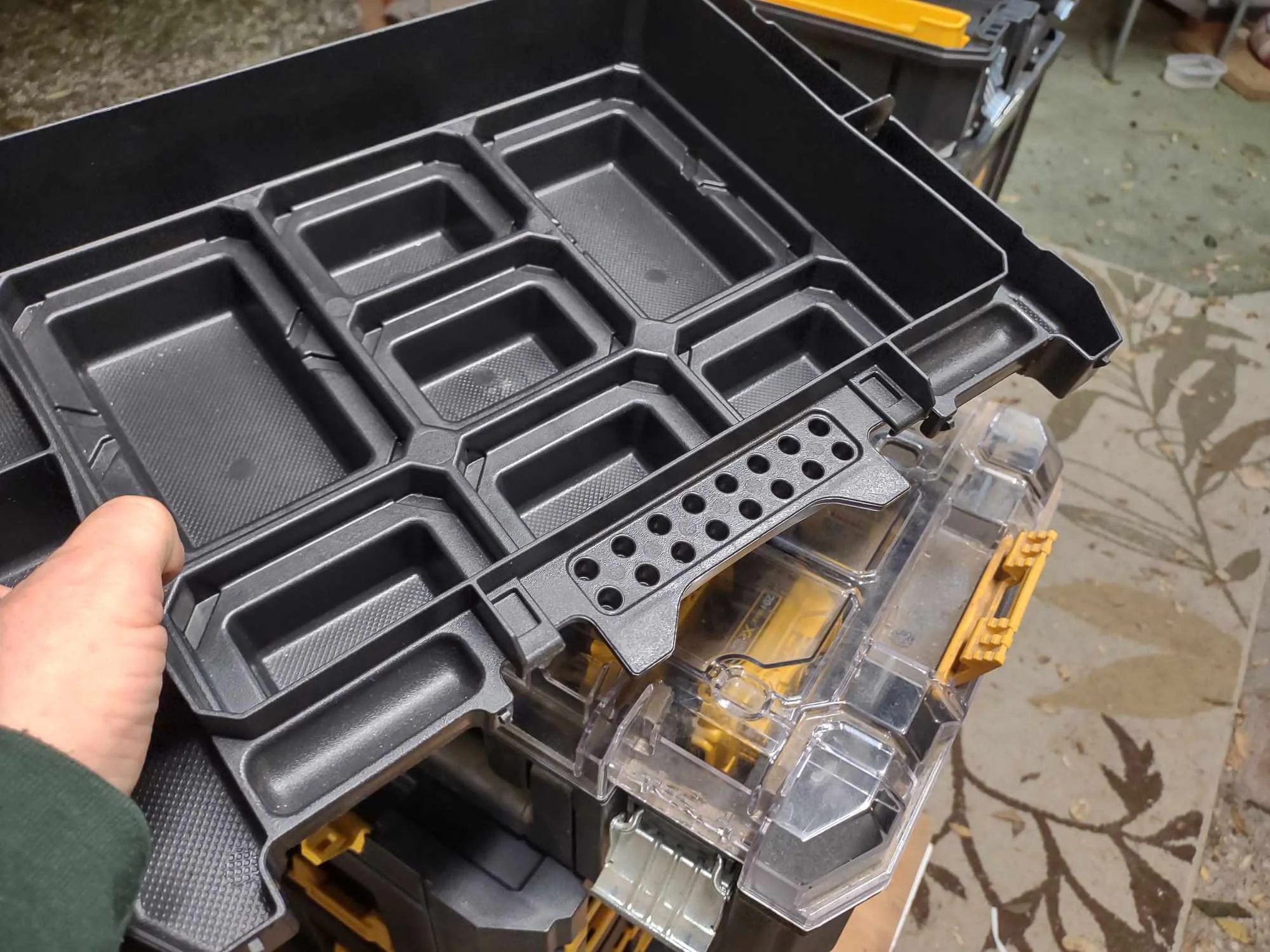 Outils De Reparation -Outils De Reparation dammit dewalt has two different clear top tstak 17805 boxes v0 23yreabq0qcc1